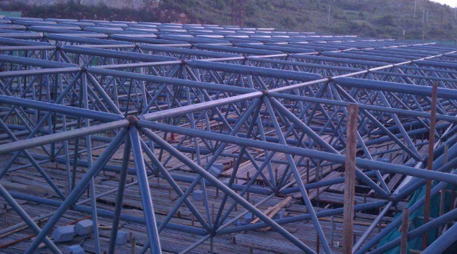 枣庄概述网架加工中对钢材的质量的过细恳求